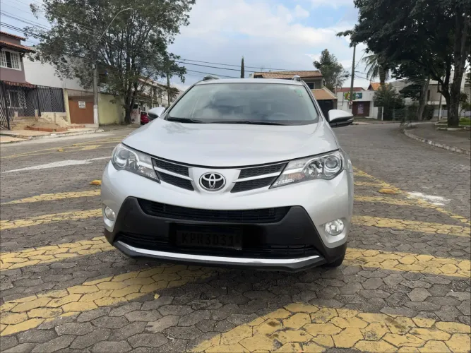 Toyota RAV4 2.0 4X4 16V Aut. 2013