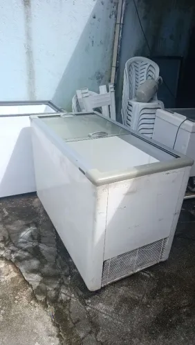 VENDO FREEZER PRA SORVETE AÇAÍ E CONGELADOS