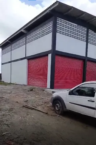 Galpão para comércio, localizado na Empasa