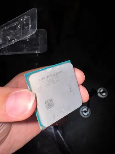 AMD Athlon 200GE