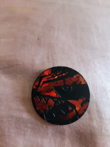 Vendo moeda podemon do Groudon colecionável original