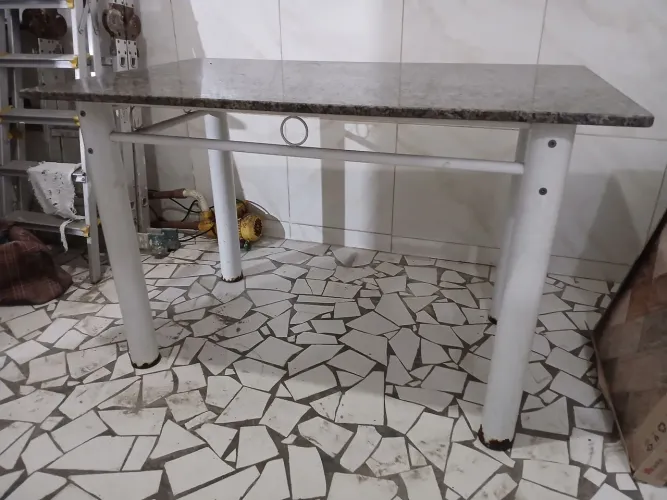 Mesa granito