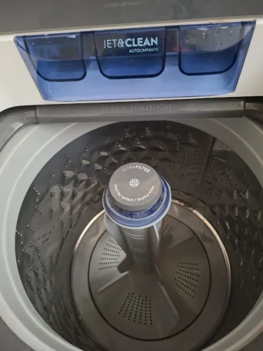 VENDO MÁQUINA DE LAVAR EM BOAS CONDIÇÕES 