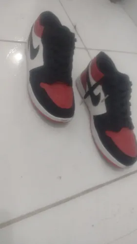 Tênis Jordan original (usado uma única vez)