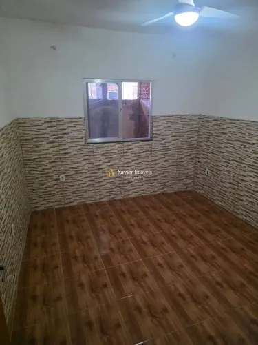 Casa com 3 dormitórios para alugar, 80 m² por R$ 1.200/mês - Centro - Mesquita/RJ