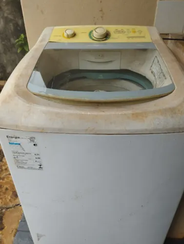 Máquina de lavar Consul Facilite 10kg (com defeito/para retirar peças)