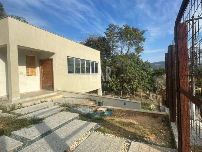 Casa em Condomínio à venda, 4 quartos, 2 suítes, 3 vagas, Residencial Sul - Nova Lima/MG