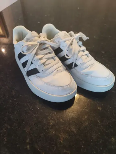 Tênis Adidas feminino