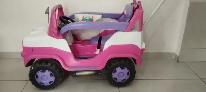 CARRO DE PASSEIO CRIANÇA JEEP ROSA
