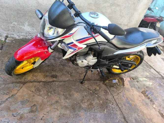 Honda CB 300R flex