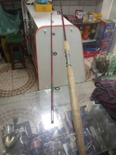 Vara pescar maciça 2.50mt  pesca pesada 