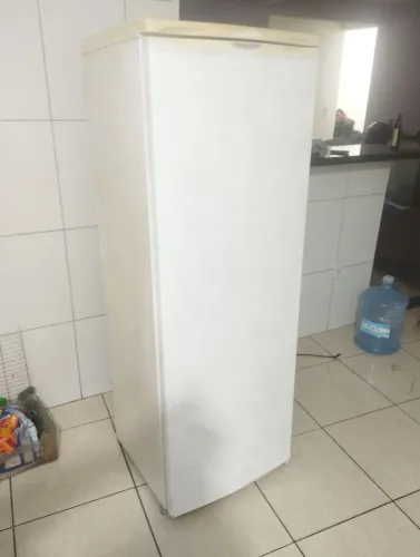 Geladeira Electrolux 360 litros funcionando perfeitamente (Guarapari)