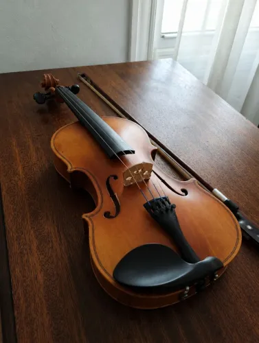 Vendo violino novo completo