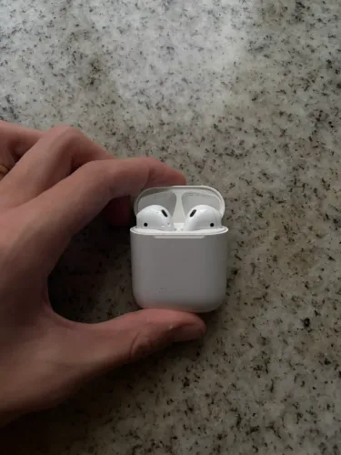 AirPods 2