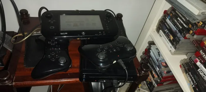 Nintendo wiiu Wii u completo,com hd(leia o anúncio)aceitamos troca por outros consoles.