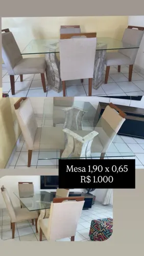 Mesa com 4 cadeiras