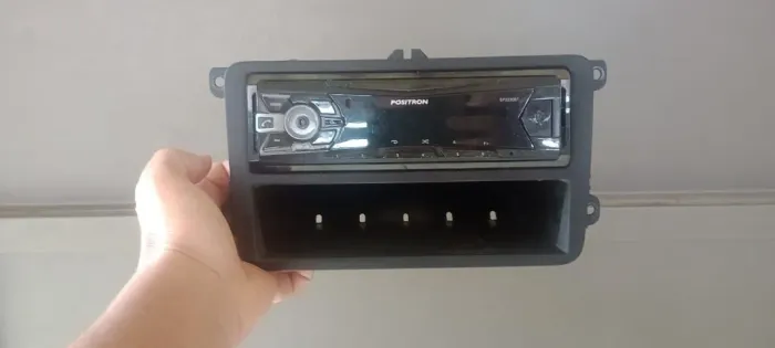 Radio automotivo Positron