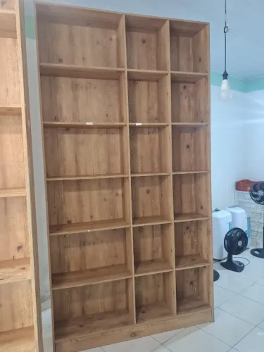 EXPOSITOR DE PRODUTOS
