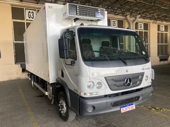 Precisa de motorita categoria D para caminhao 3/4 aposentado com experiencia