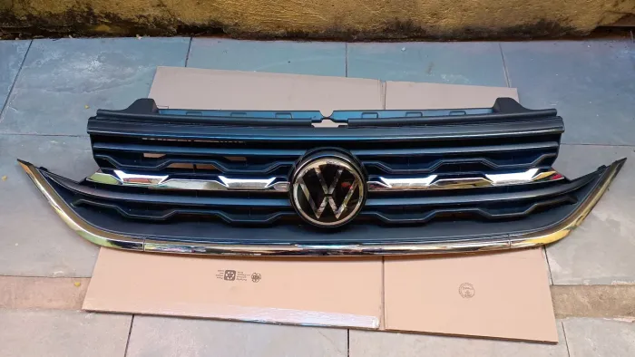 Grade T-Cross original.