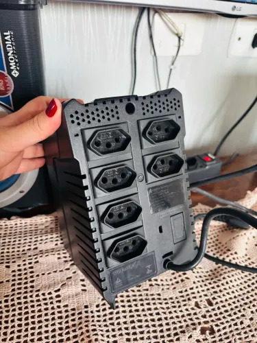 R$300,00 Estabilizador + filtro de linha