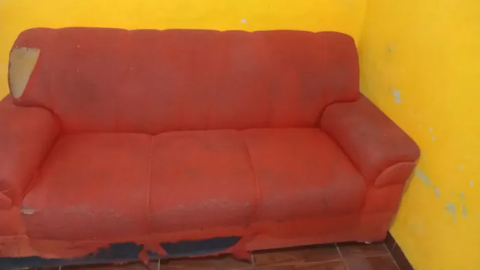 Doando sofa