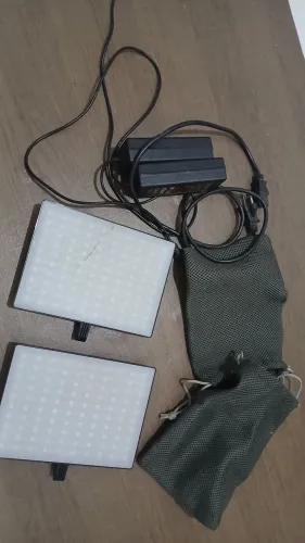 2 LEDS Yongnuo Digital YN300 Air II