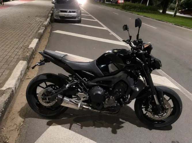 Vende-se MT-09 2023