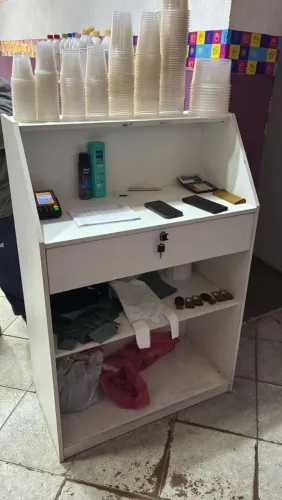 Balcão Caixa para estabelecimentos. 