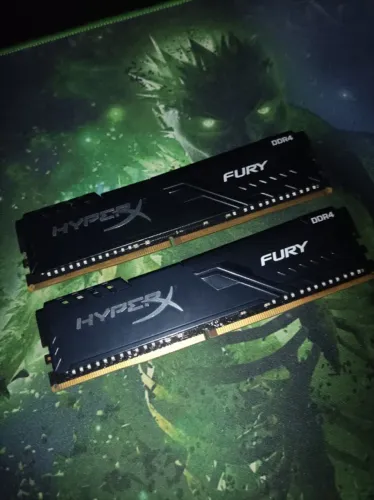(12x cartão) Memórias Kingston Hyperx Fury 32gb (2x16) Ddr4 3600mhz