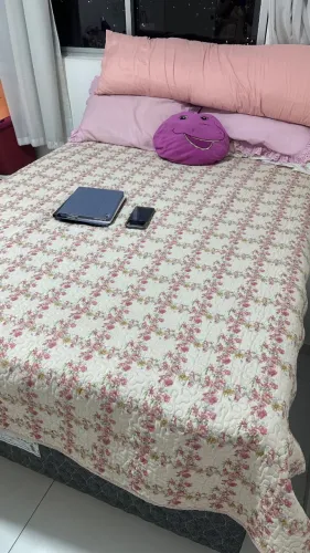 Cama casal 1,88m x 1,38m