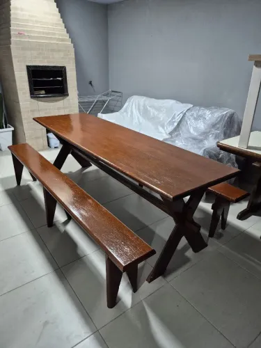 Mesa churrasqueira com 2 bancos Angelin entrego ler anúncio