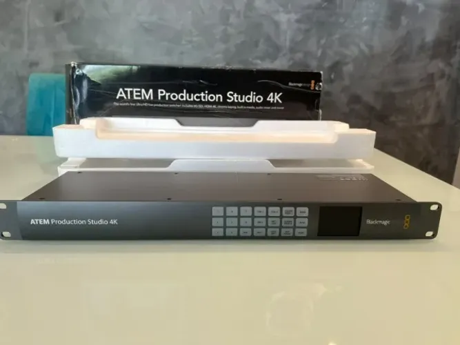 Switcher Blackmagic ATEM Production Studio 4K, 8 entradas, caixa original