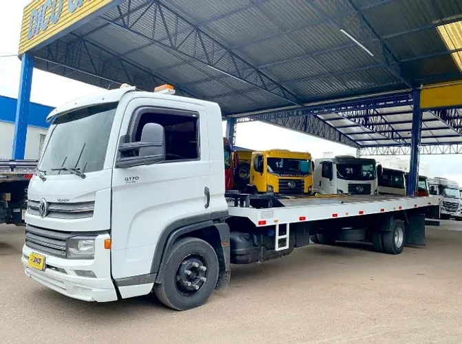 VW 9.170 DRC 4x2 com Prancha de 7,50c