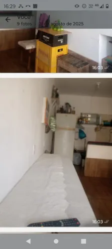 Loja com porta de ferro