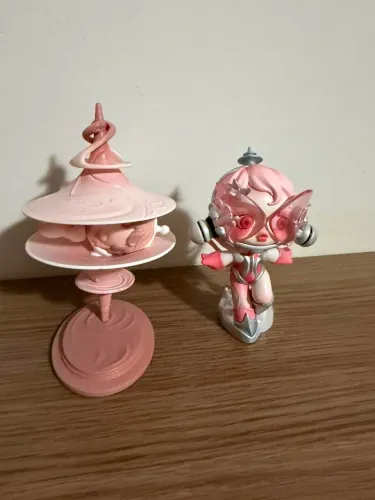 2 Bonecas Pop Mart Originais