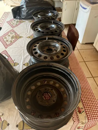 Jogo 4 rodas Aro 14 Original VW Saveiro + Calotas - ZERO, nunca usadas
