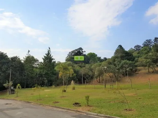 Terreno em Condomínio à Venda em Cotia-SP, Bairro Jardim Mediterrâneo, 3.306,80 m² de Área
