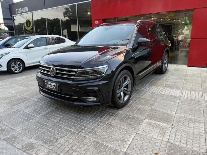 Volkswagen Tiguan Allspac R-line 350 TSI 2.0 4X4 2018