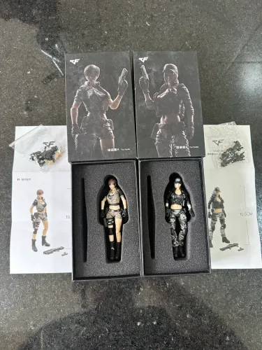 KIT COM 2 ACTION FIGURES FOX HUNTER - 10,5 CM - COLECIONÁVEL - COMPLETAS NA CAIXA