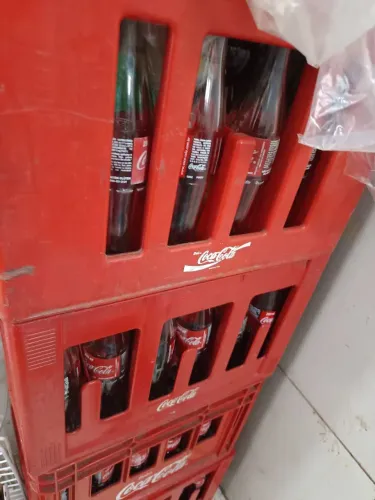 Engradado com vasilhame de ks