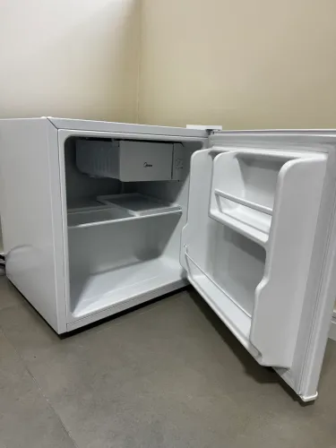 Frigobar Midea 45L Novo Nunca Usado