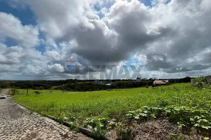 Terreno em Condomínio de Luxo no Nordeste: 450m²