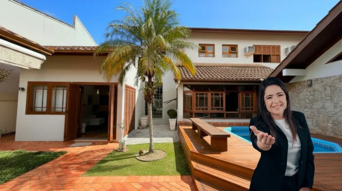 Casa deslumbrante na Lagoa da Conceição!