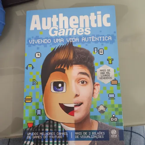 Livro autografado do authentic games e baixa memoria