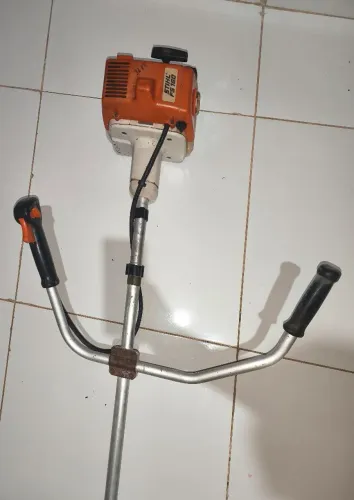 Roçadeira still