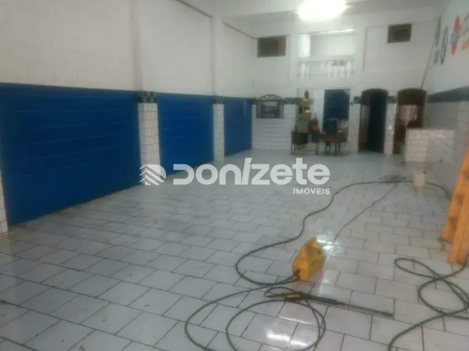 Salão Comercial à Venda em Vila Luzita, Santo André 545 m², 10 Vagas, Financiamento