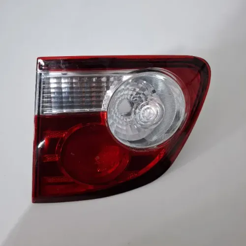 Lanterna Traseira Esquerda Tampa Porta Malas Chevrolet Classic 2010-2016