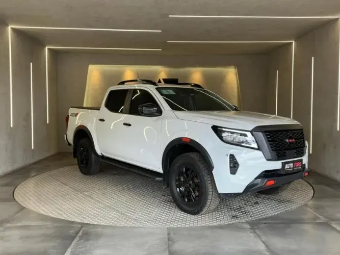 Nissan Frontier Pro4x CD 4X4 2.3 Bi-TB Die. AUT 2023
