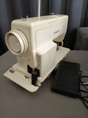 Máquina de costura 